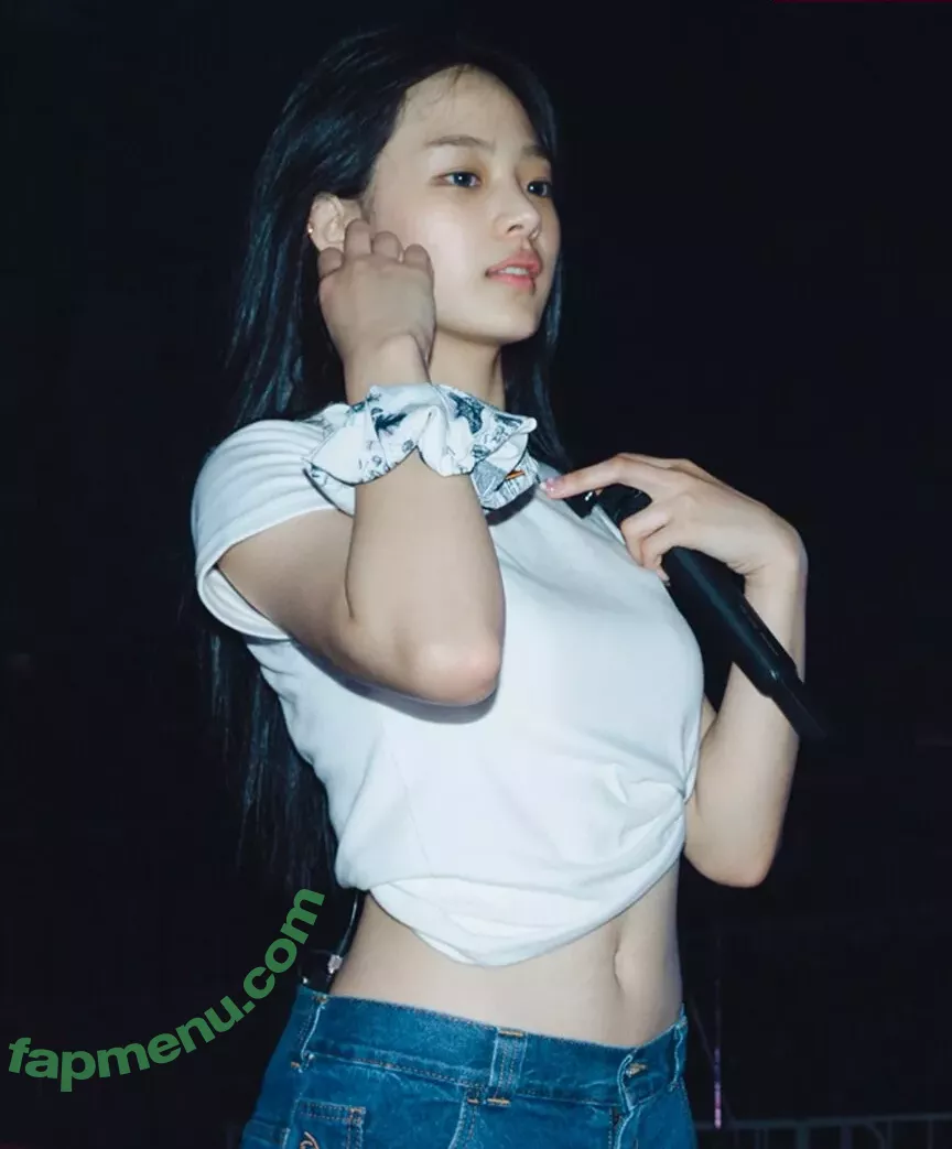Minji nude photo #0757 (lovres_min__ / miniwithtattoos / newjeans_official)