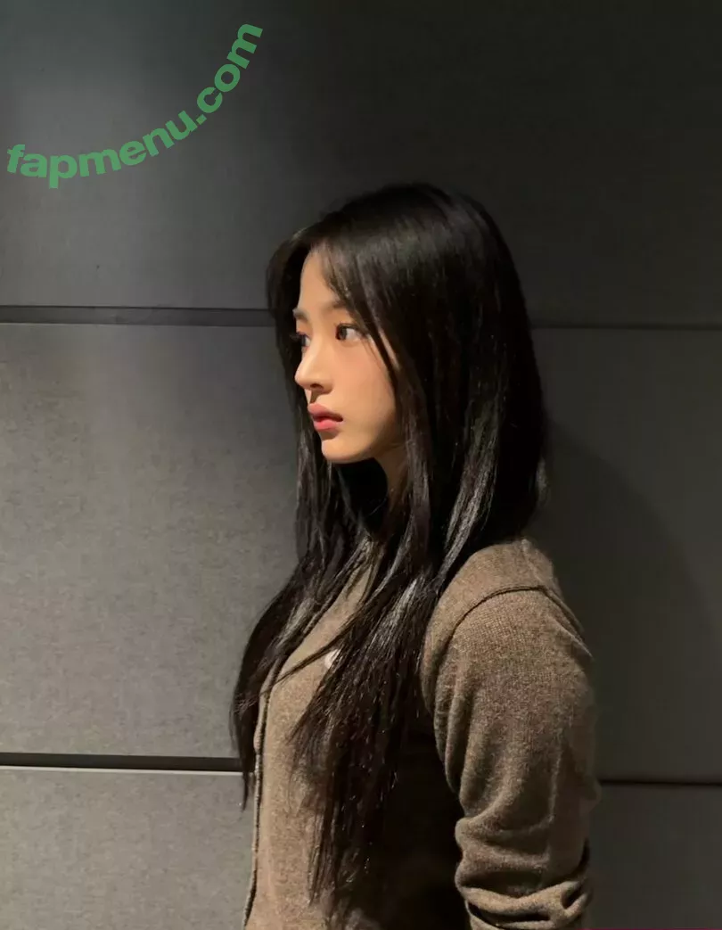 Minji nude photo #0838 (lovres_min__ / miniwithtattoos / newjeans_official)