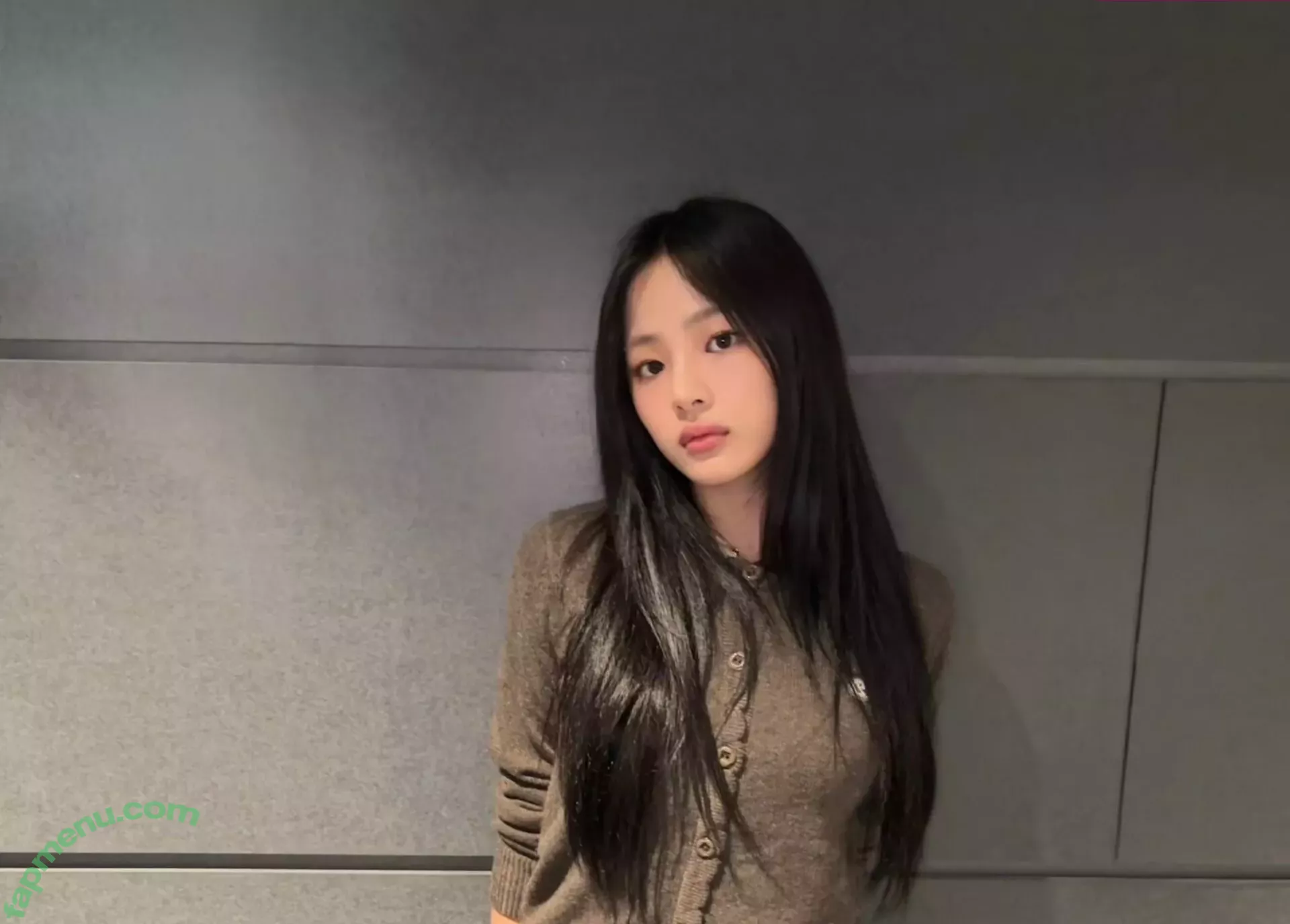 Minji nude photo #0841 (lovres_min__ / miniwithtattoos / newjeans_official)