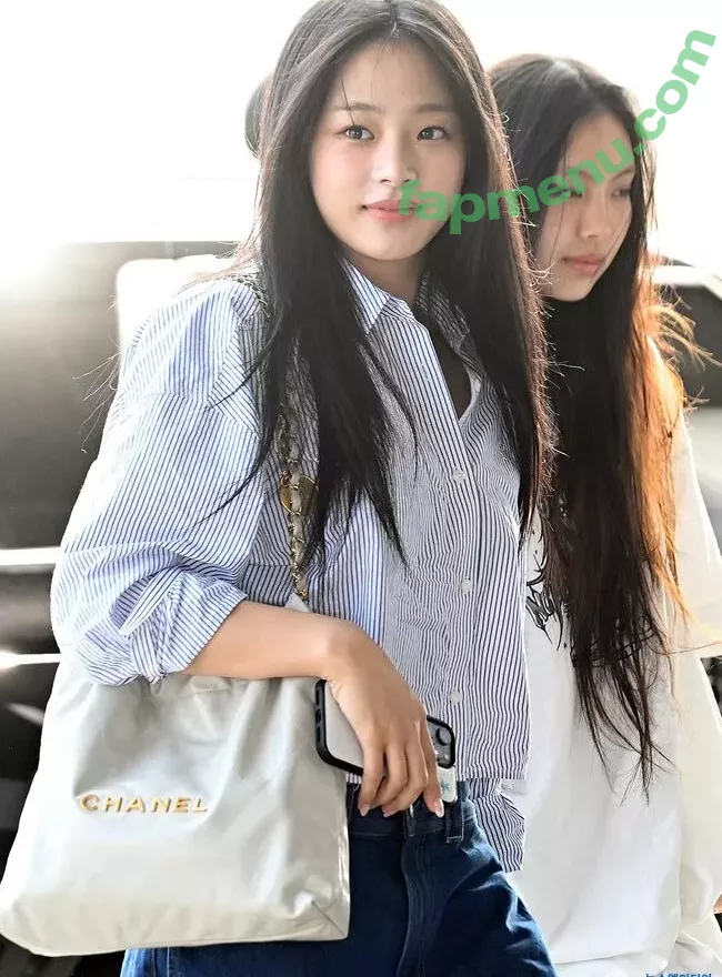 Minji nude photo #0909 (lovres_min__ / miniwithtattoos / newjeans_official)