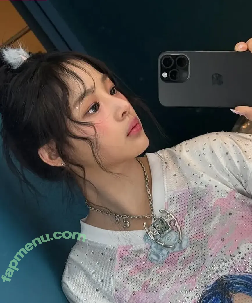 Minji nude photo #1174 (lovres_min__ / miniwithtattoos / newjeans_official)