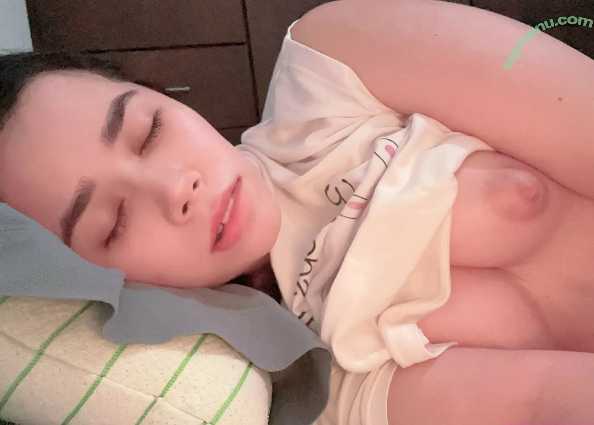 Minni Minita nude photo #0032 (Minni Uwu / Minnibaby / minniuwu_)