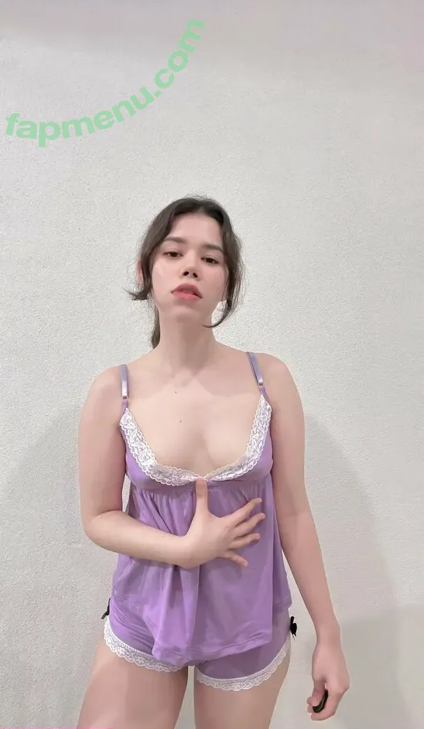 minnibaby nude photo #0023 (minnibaby.s)