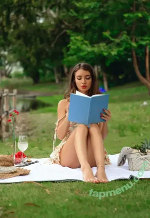 minnie_bikini_ / minniemouse_xx nude photo #0329