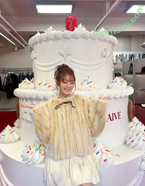 Minnie (Nicha Yontararak - I-dle / (GI-dle / min.nicha nude photo #0203