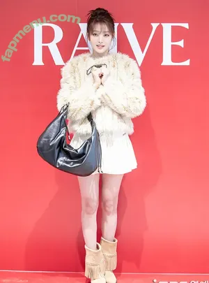 Minnie (Nicha Yontararak - I-dle / (GI-dle / min.nicha nude photo #0227