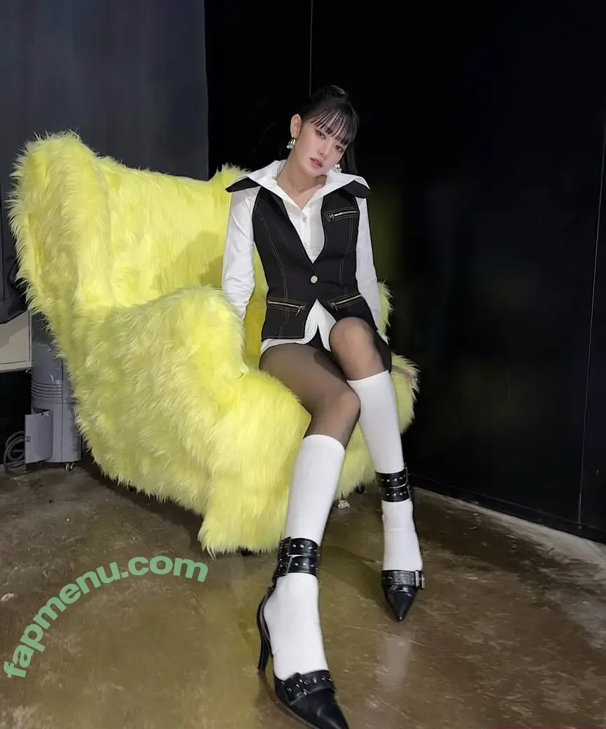 Minnie (Nicha Yontararak - I-dle nude photo #0010 ((GI-dle / min.nicha)