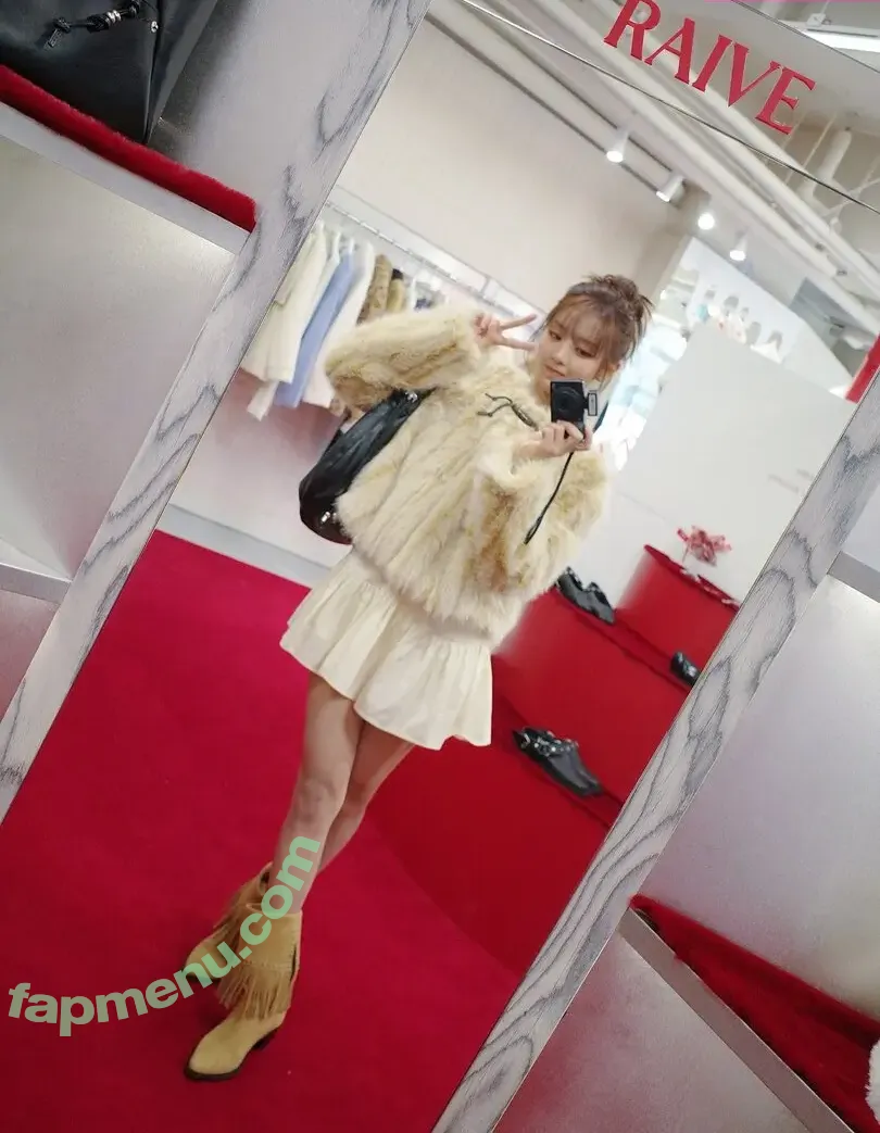 Minnie (Nicha Yontararak - I-dle nude photo #0201 ((GI-dle / min.nicha)