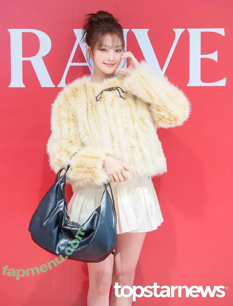 Minnie (Nicha Yontararak - I-dle nude photo #0243 ((GI-dle / min.nicha)