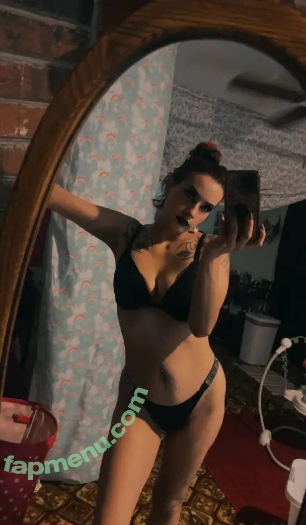 minnie.t nude photo #0010 (shopminniets)