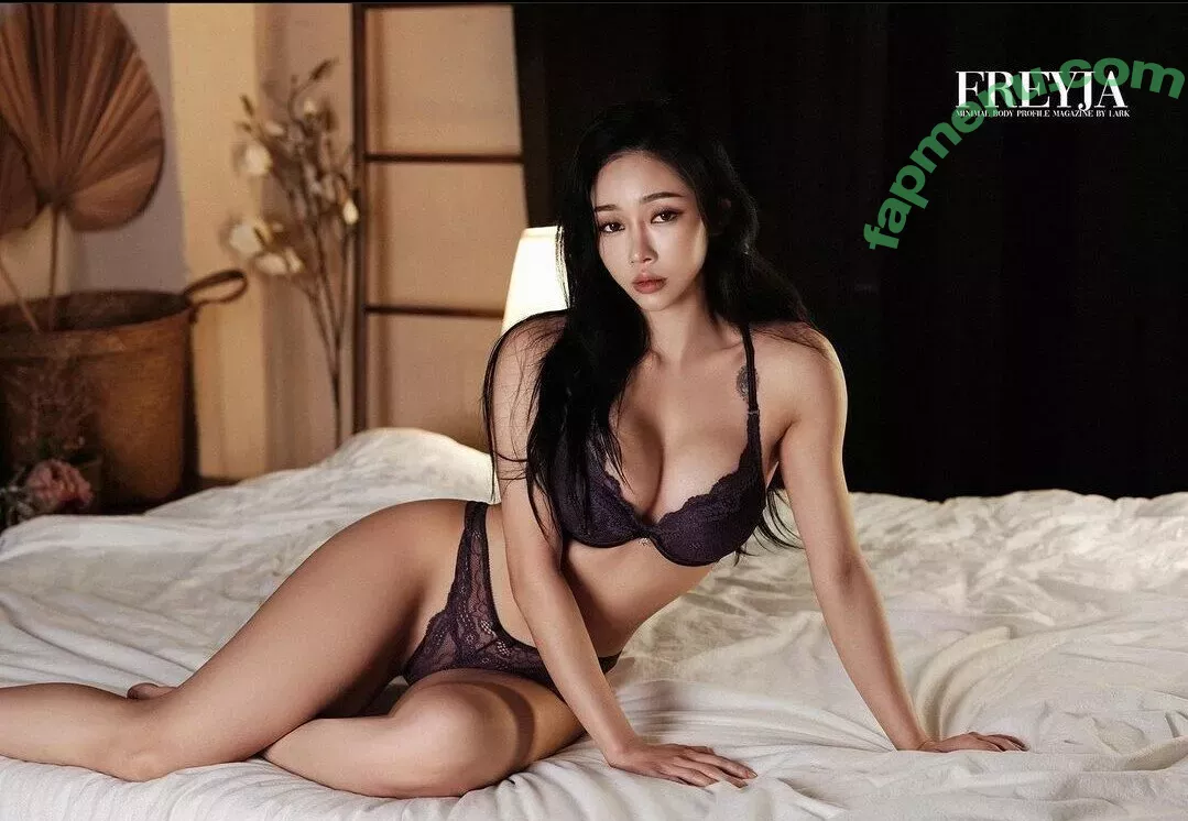 minnie_x nude photo #0020 (soitengmak)