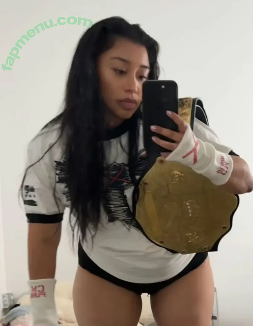 Minnieportable nude photo #0016 (minidivaonly)