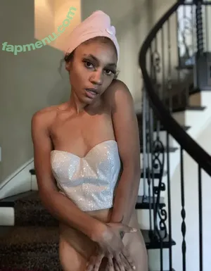 minniethefreak / minniedarke nude photo #0017