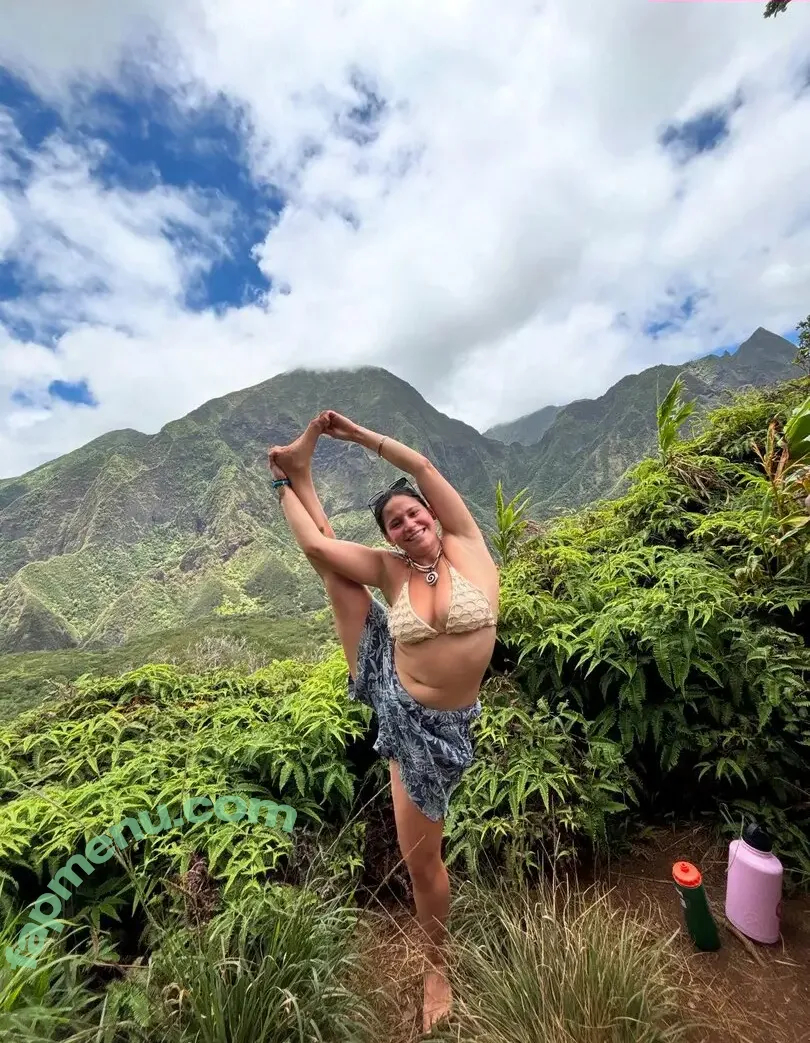 minxmom nude photo #0003 (vitashats)