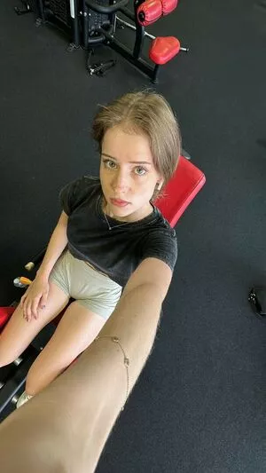 mira.004 / model_mira nude photo #2235