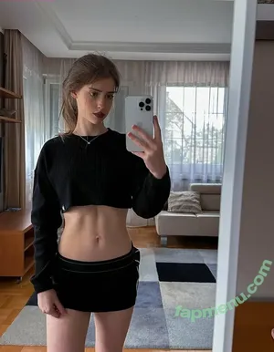 mira.004 nude