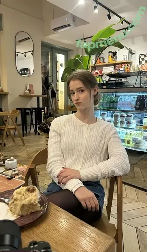 mira.004 / model_mira nude photo #3653