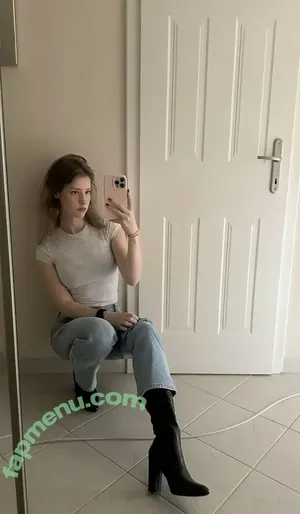 mira.004 / model_mira nude photo #3694