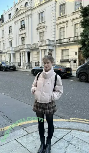 mira.004 / model_mira nude photo #3760