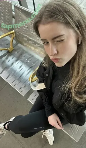 mira.004 / model_mira nude photo #3770