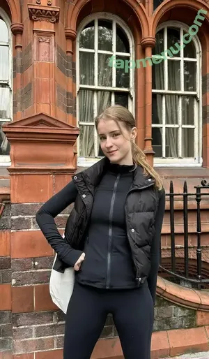 mira.004 / model_mira nude photo #3802