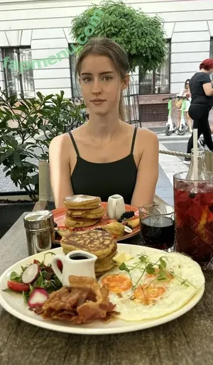 mira.004 / model_mira nude photo #3838