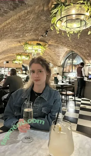 mira.004 / model_mira nude photo #3867