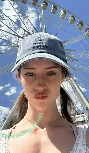 mira.004 / model_mira nude photo #3874