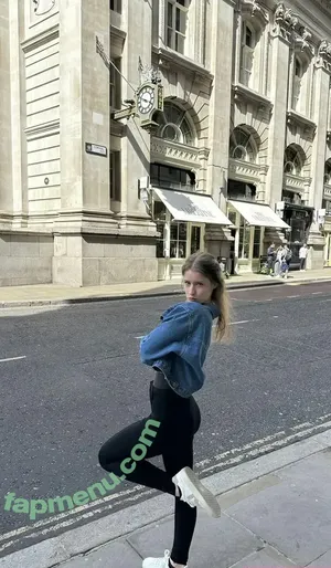 mira.004 / model_mira nude photo #3876