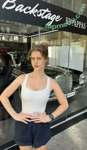 mira.004 / model_mira nude photo #3882