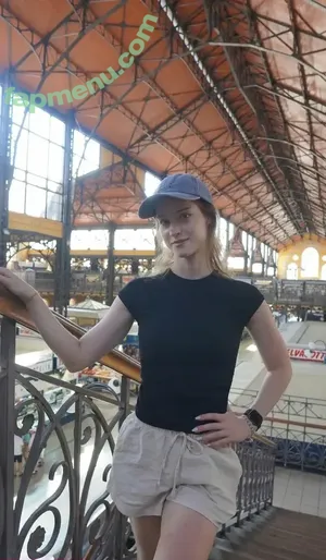 mira.004 / model_mira nude photo #3931