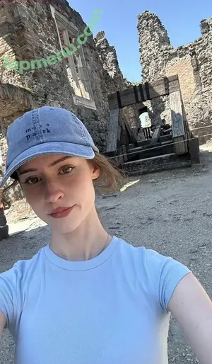 mira.004 / model_mira nude photo #3956