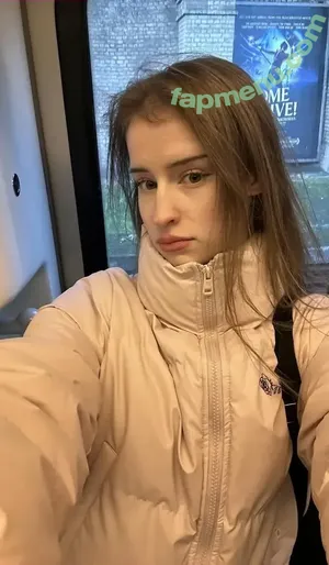 mira.004 / model_mira nude photo #3979