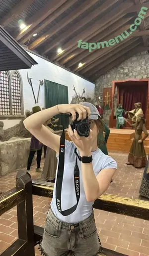 mira.004 / model_mira nude photo #3995