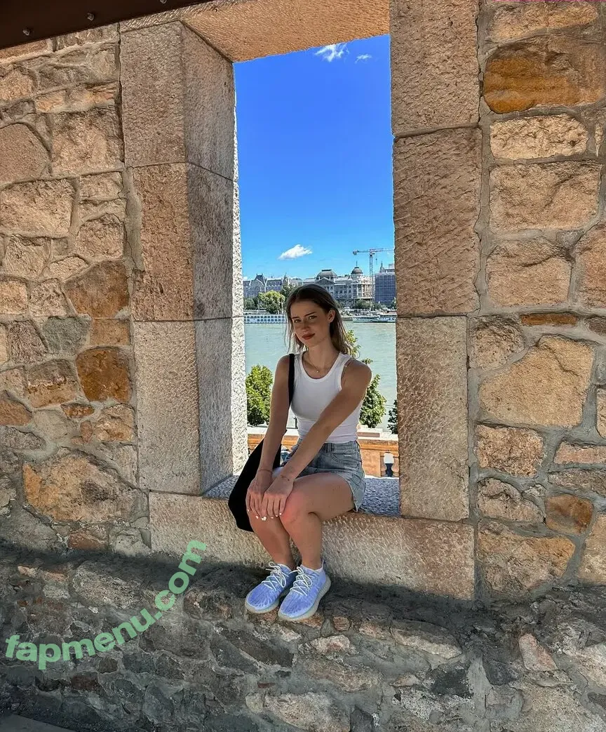 mira.004 nude photo #3561 (model_mira)