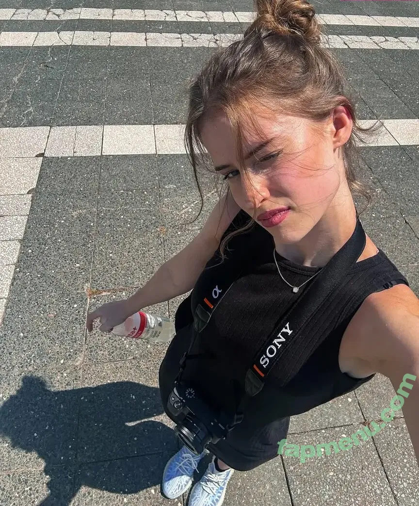 mira.004 nude photo #3569 (model_mira)