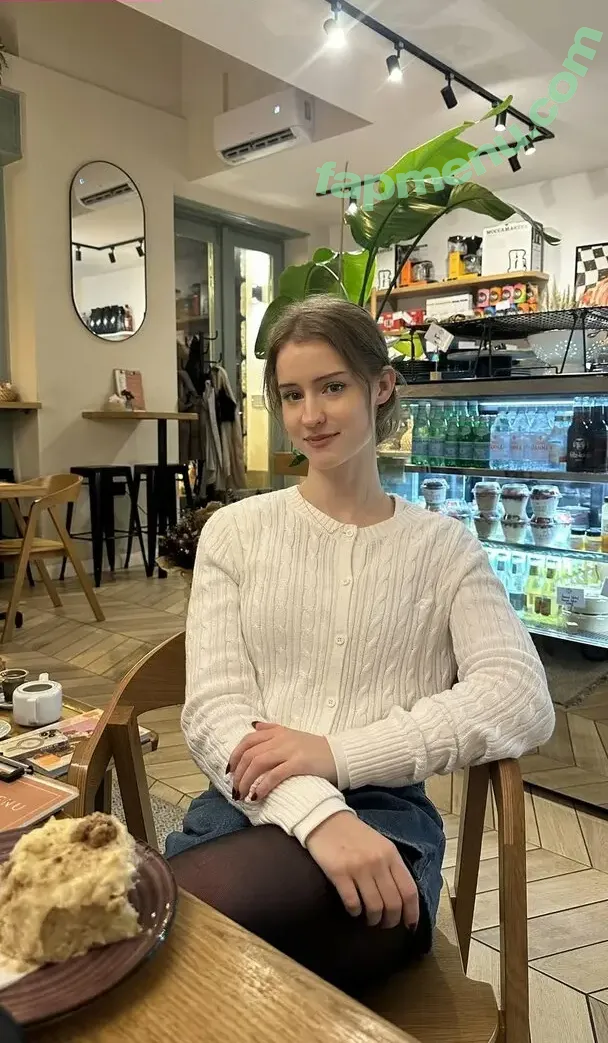 mira.004 nude photo #3646 (model_mira)