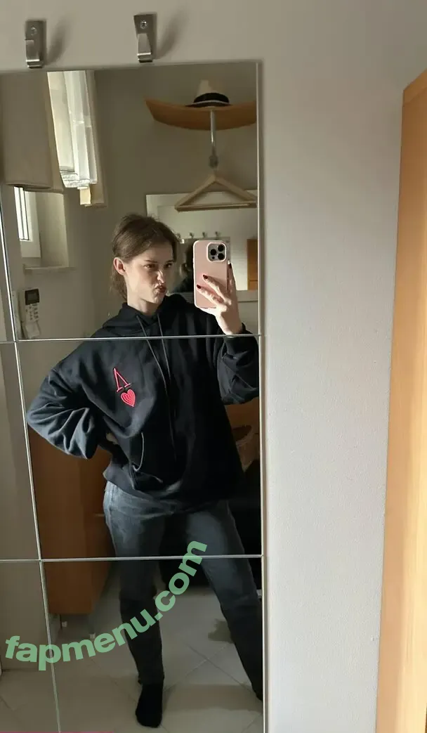 mira.004 nude photo #3673 (model_mira)