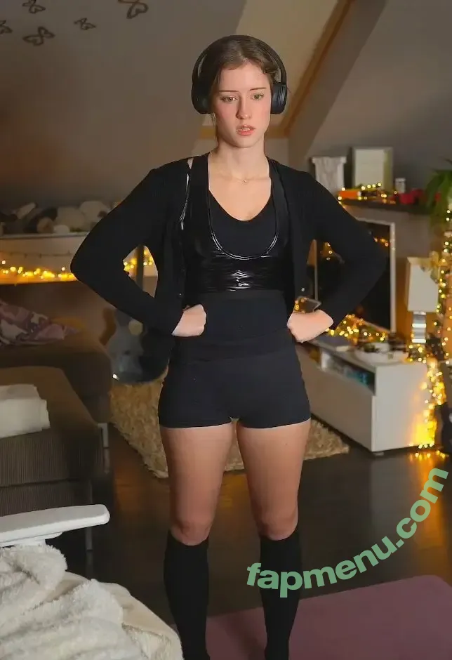 mira.004 nude photo #3725 (model_mira)