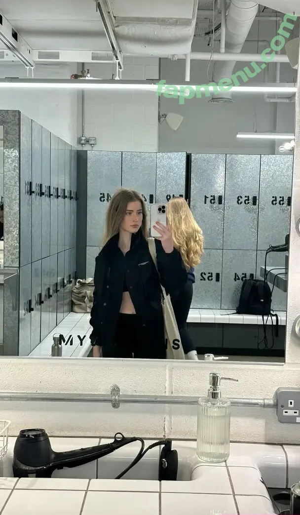 mira.004 nude photo #3769 (model_mira)