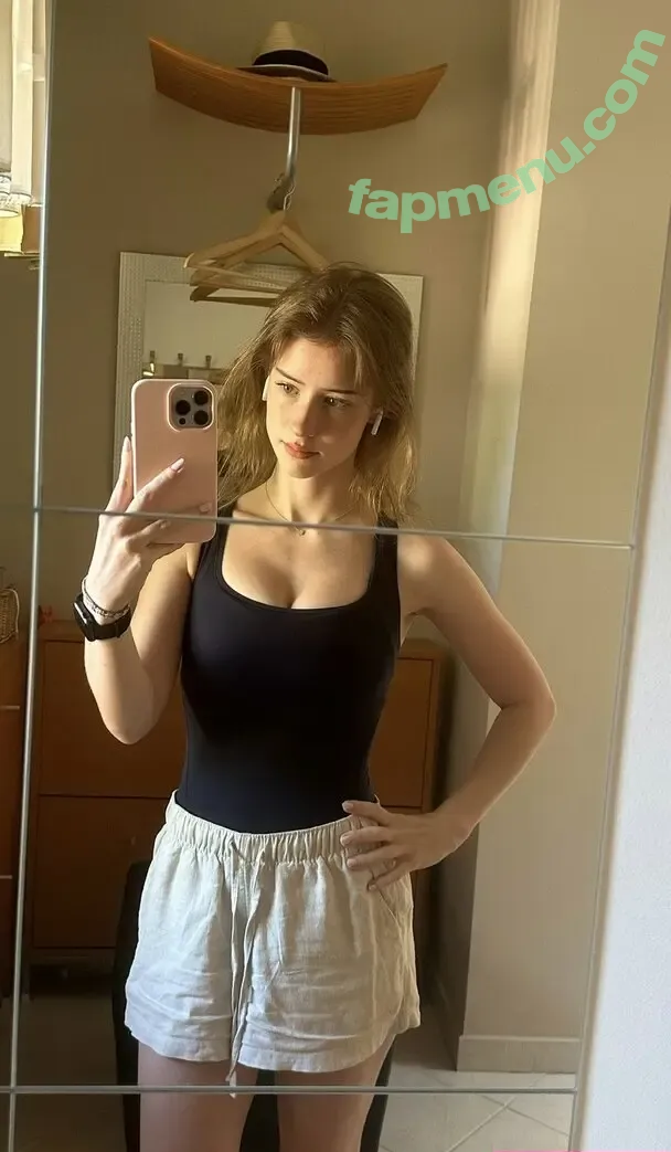 mira.004 nude photo #3991 (model_mira)