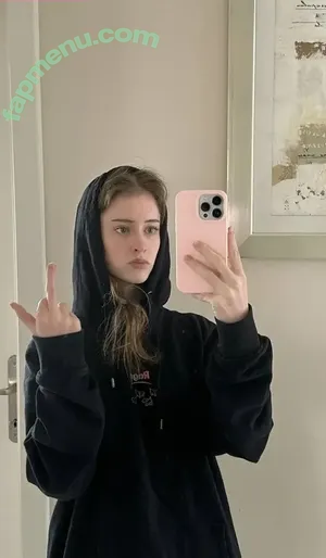 mira.004 / model_mira nude photo #4001