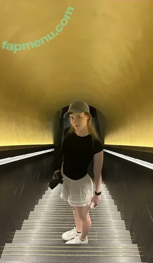 mira.004 / model_mira nude photo #4023