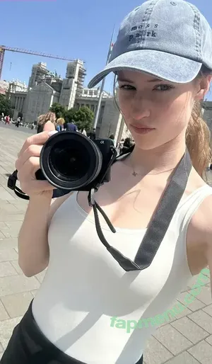 mira.004 / model_mira nude photo #4029