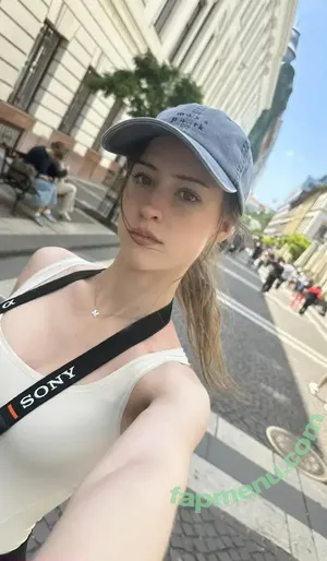 mira.004 / model_mira nude photo #4035