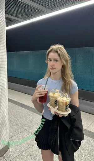 mira.004 / model_mira nude photo #4039