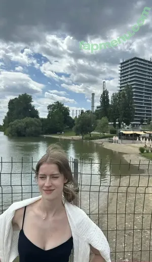 mira.004 / model_mira nude photo #4071