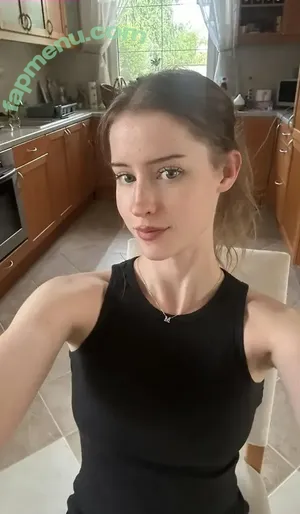 mira.004 / model_mira nude photo #4102