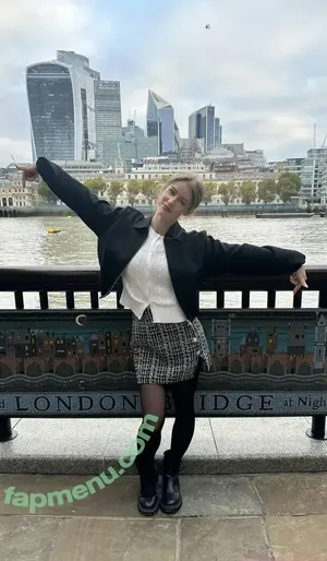 mira.004 / model_mira nude photo #4104