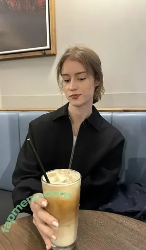 mira.004 / model_mira nude photo #4109